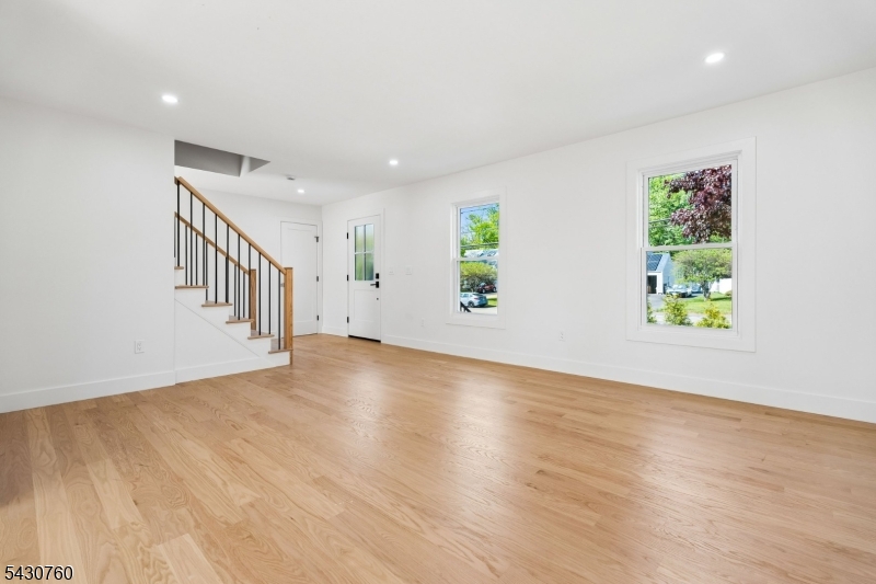 72 E Cedar St