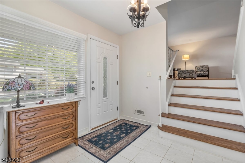 2107 Meadowview Rd