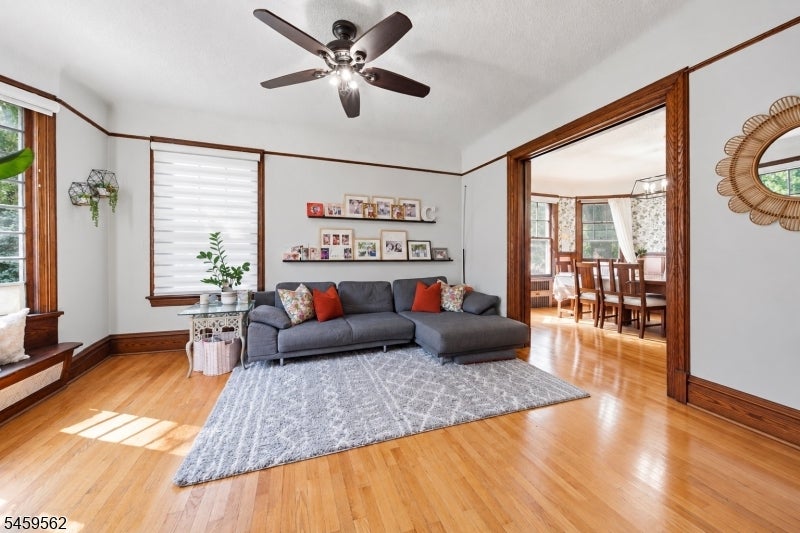 166 Bergen Ave