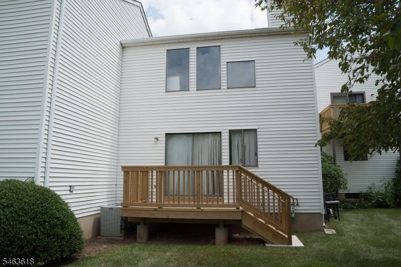 10 PEAR COURT