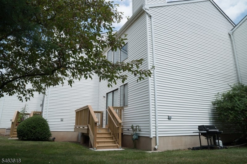 10 PEAR COURT
