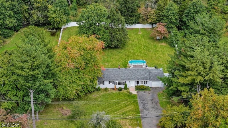 743 Mill Ln