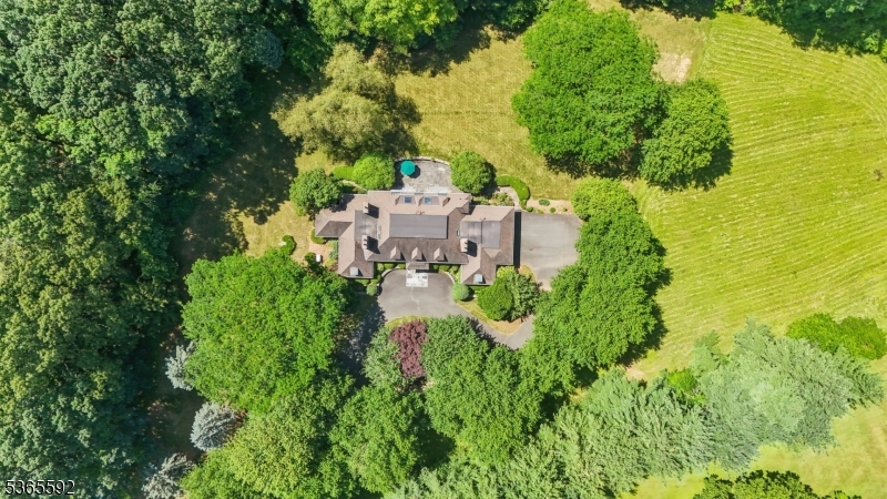 72 Village Rd