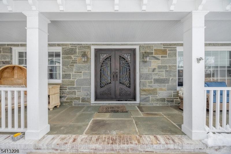 88 Chestnut Ridge Rd