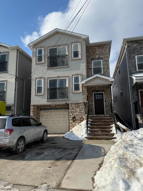 324 Port Ave Elizabeth City NJ 07206