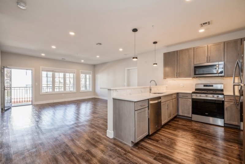 4 Community Pl 104
