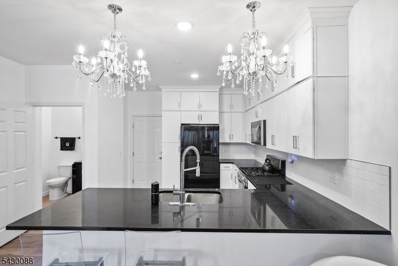 1 Sadie Cir 1101