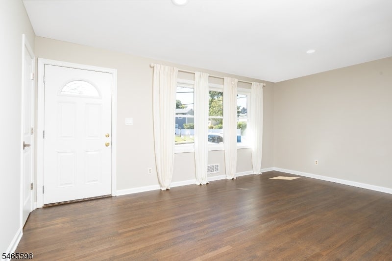 161 Beachwood Rd