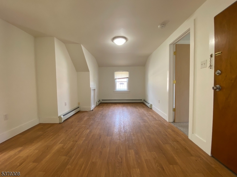 11 Lafayette Ave 3