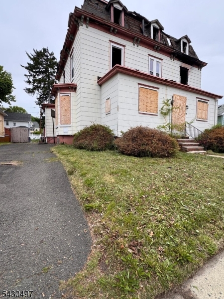 17 Westcott St