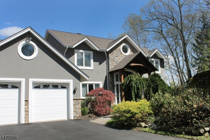 9 Cox Ln