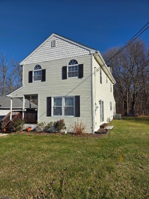 13 Woodsedge Ave Mount Olive Twp. NJ 07828