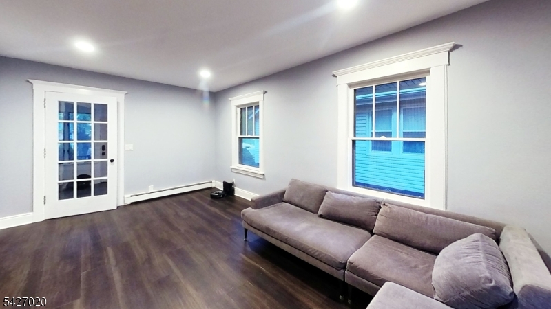 132 Linwood Ave