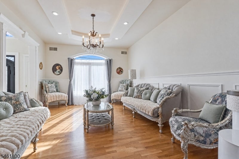 4 Conklin Dr