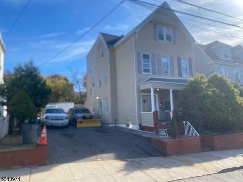 52 Whittlesey Ave