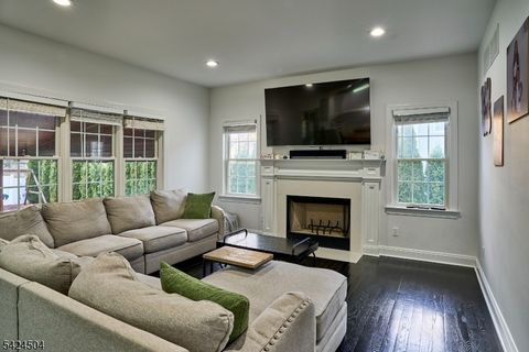 64 Colonial Woods Dr West Orange Twp. NJ 07052