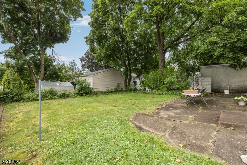 47 Darling Ave