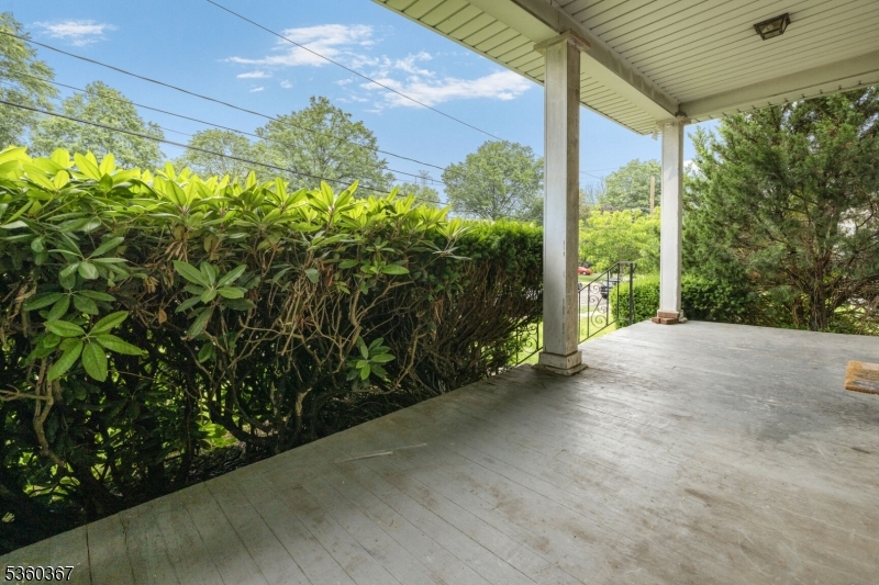 47 Darling Ave
