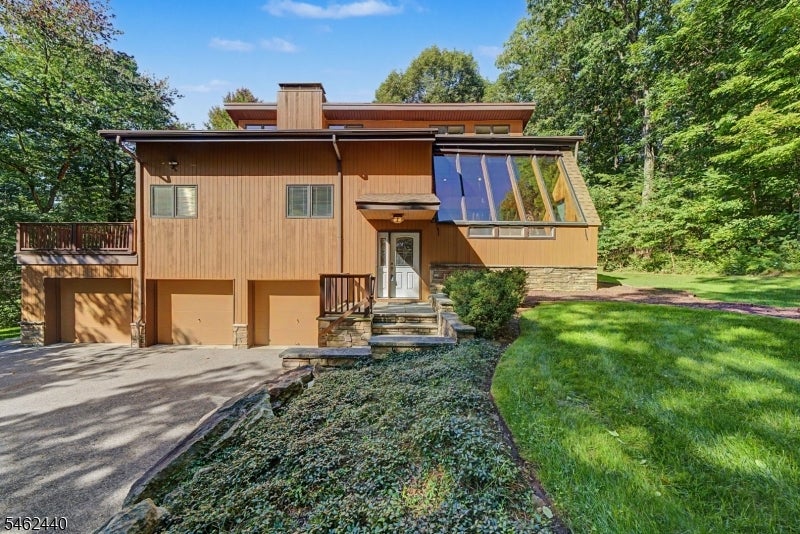 5 Allen Dr