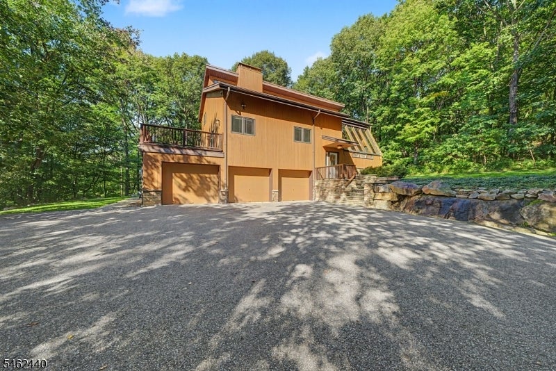 5 Allen Dr