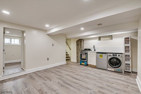 602 Avenue Bayonne City NJ 07002