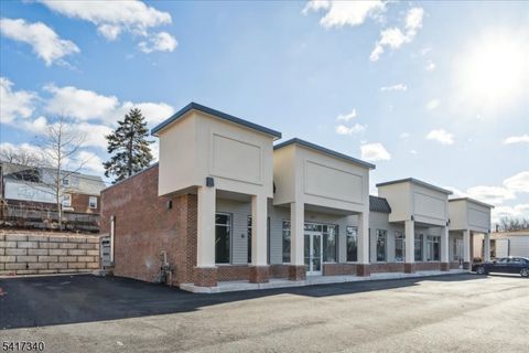 938 Passaic Ave Kearny Town NJ 07032