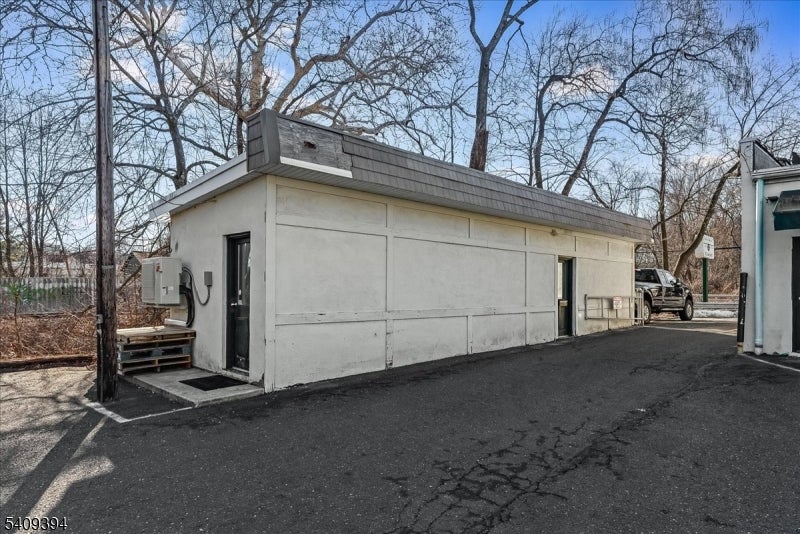 46 Abbett Ave
