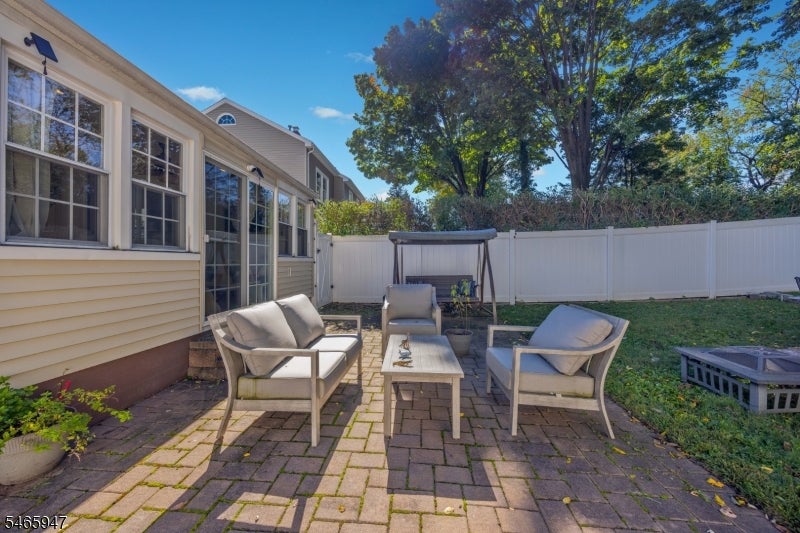 14 Farmingdale Ave