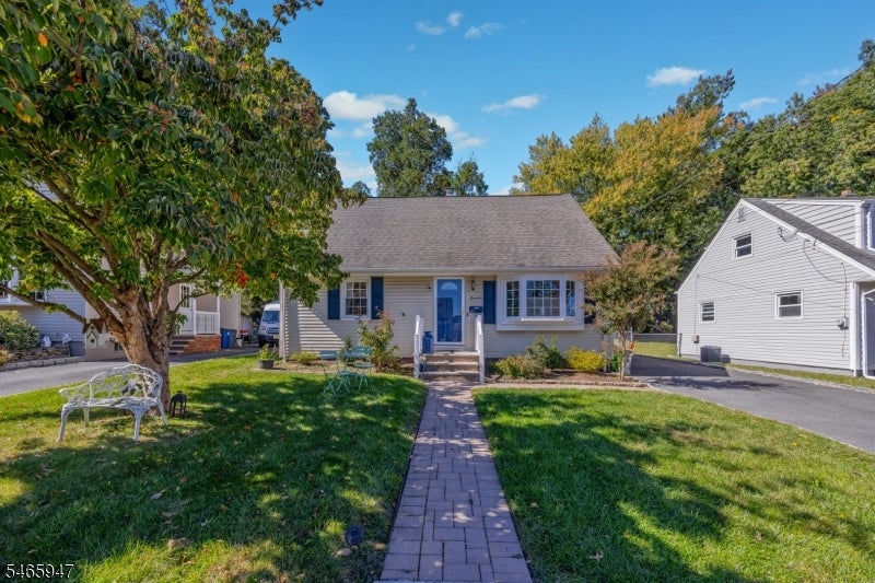 14 Farmingdale Ave