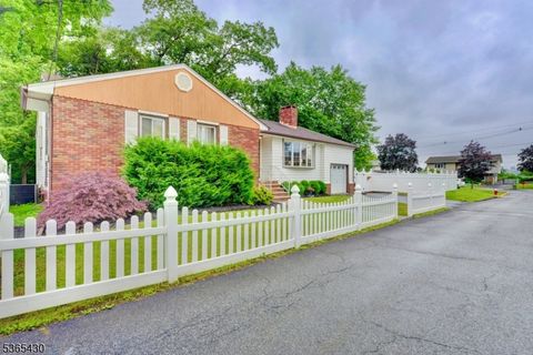 76 Central Ln Secaucus Town NJ 07094