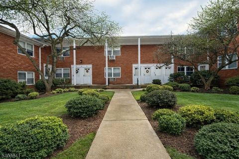 55 Knox Ter 1A Wayne Twp. NJ 07470