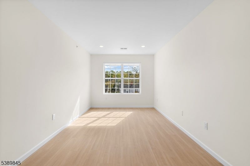 70 Ridgedale Ave 310