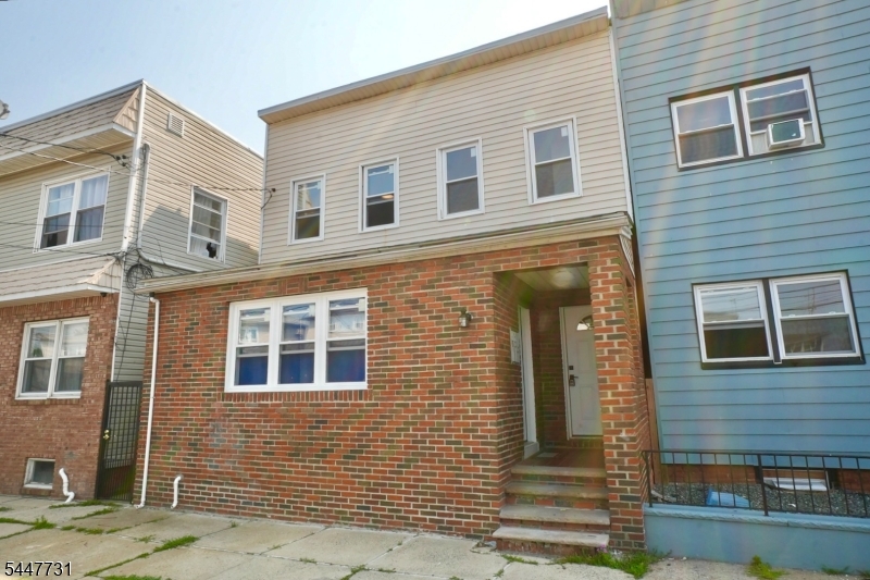 210 Sanford Ave Unit 2 2