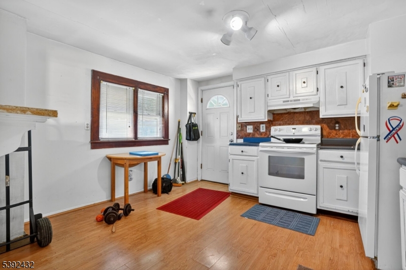 653 New Brunswick Ave