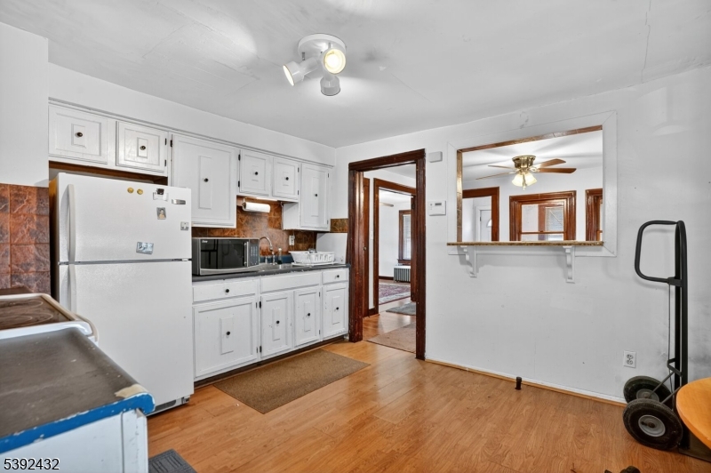 653 New Brunswick Ave