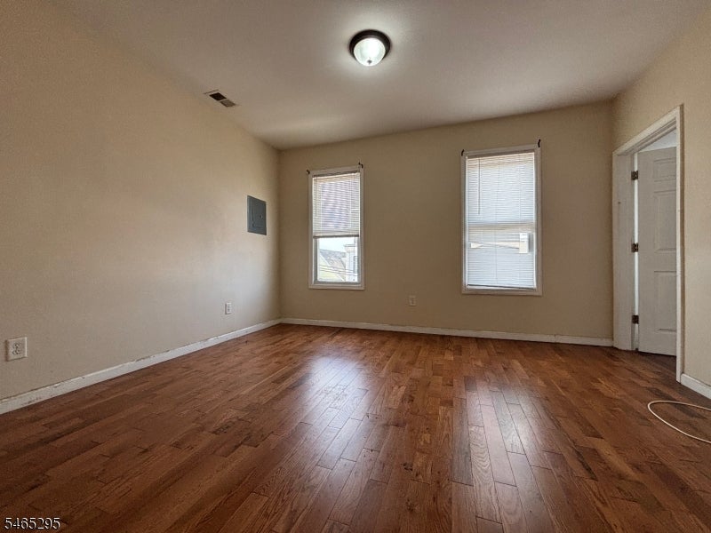 225 Ripley Pl 3