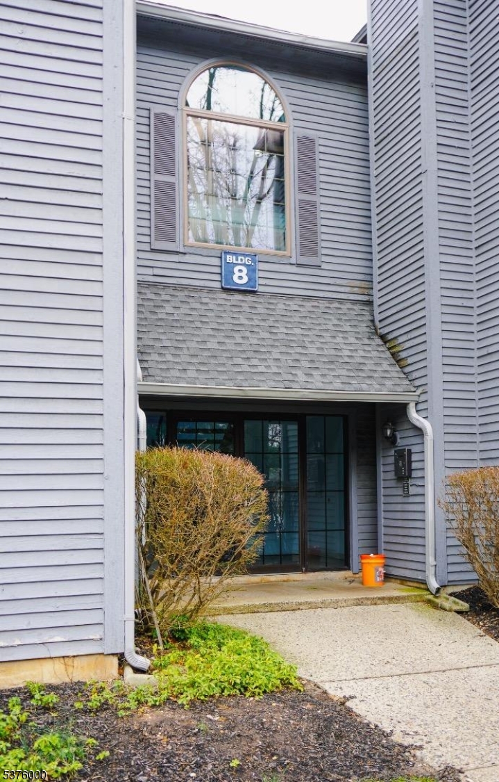 809 Woodhaven Dr