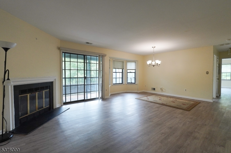 809 Woodhaven Dr