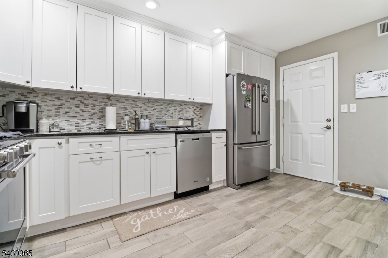 9 Shelley Pl