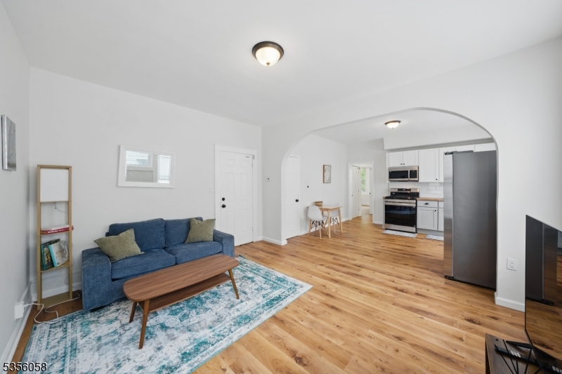 30 Nelson Pl