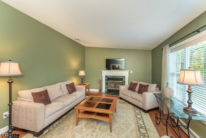 112 Ford Rd