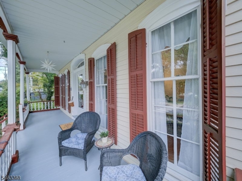 27 Bonnell St