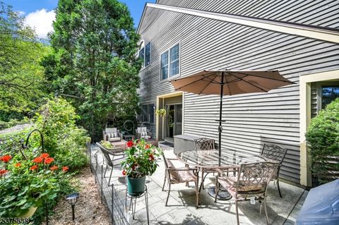 33 Concord Rd F West Milford Twp. NJ 07480