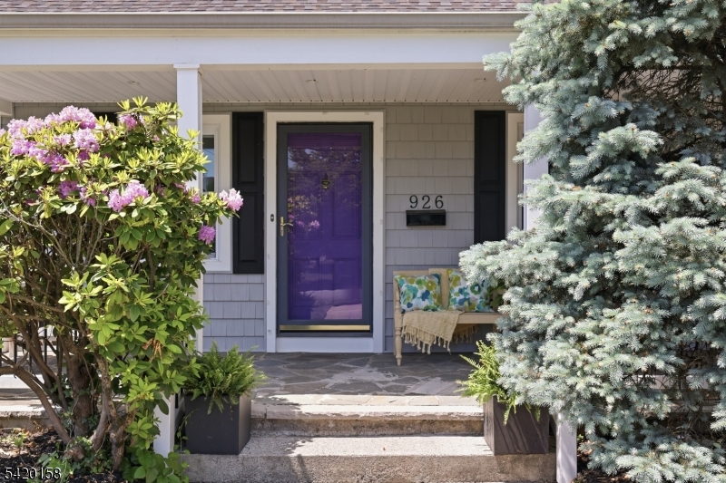 926 Lincoln Ave