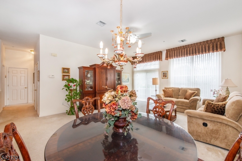 703 Four Seasons Dr 703