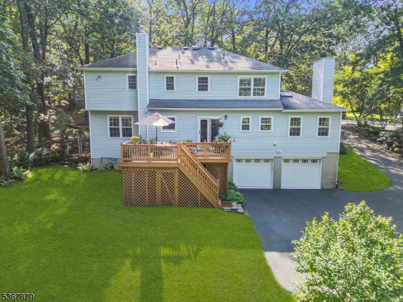 4 Fern Ct