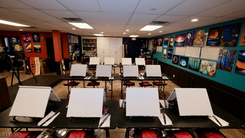 451 Main St  Suite 1R