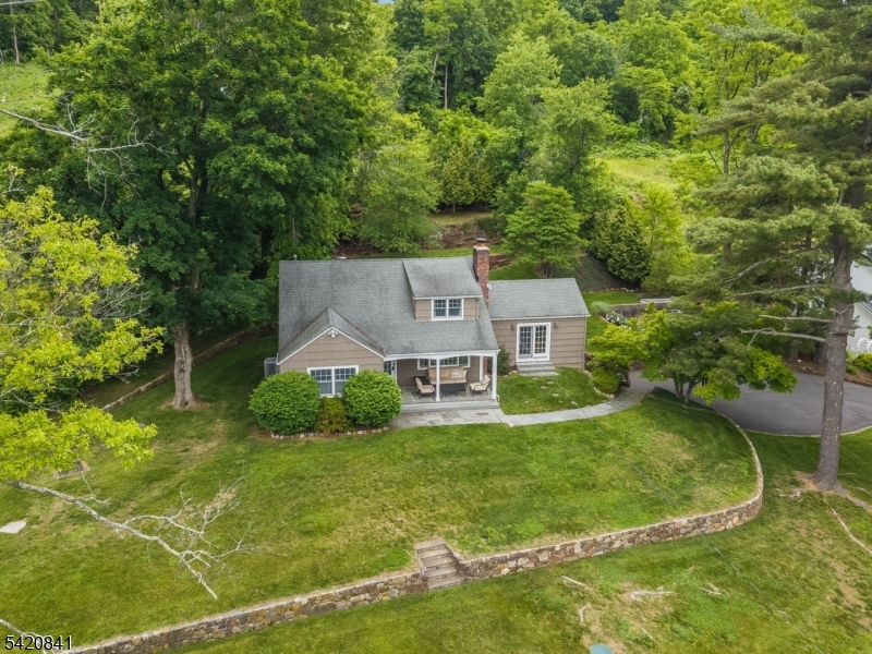 622 River Rd