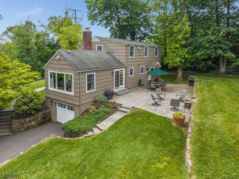 622 River Rd