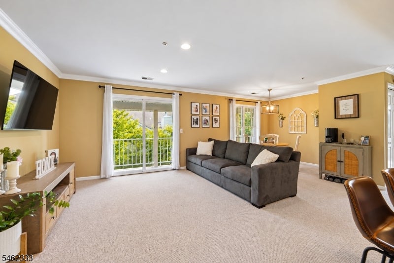 275 Potomac Dr